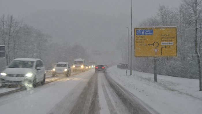 Vielzahl an Unfällen: Schnee trifft Kronacher kalt