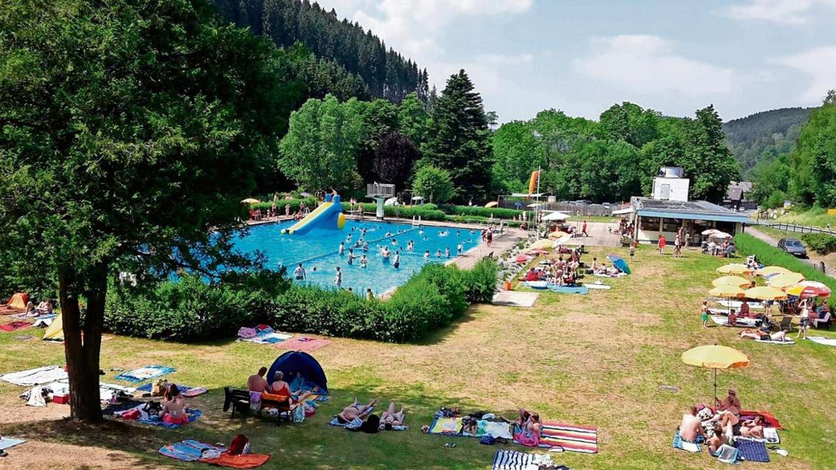 Ludwigsstadt: Badespaß am Rennsteig