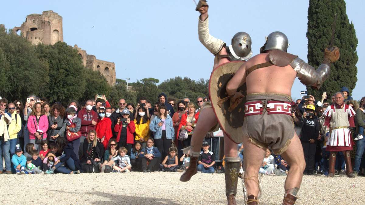Festnahmen in Rom: Gladiatoren erpressen Touristen nach Selfie mit Wucherpreisen