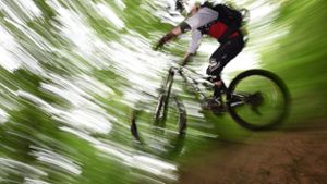 Coburger Mountainbiker überschlägt sich: schwer verletzt