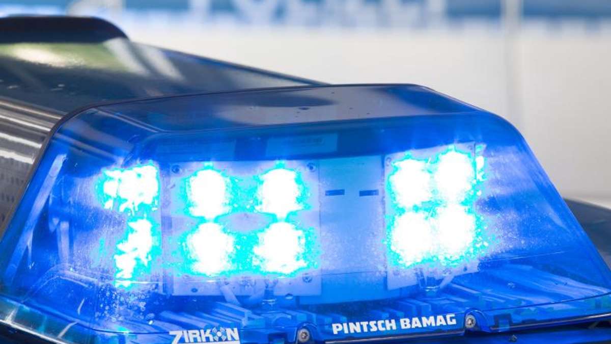 Lichtenfels: Autos kollidieren auf Kreuzung in Redwitz - drei Verletzte