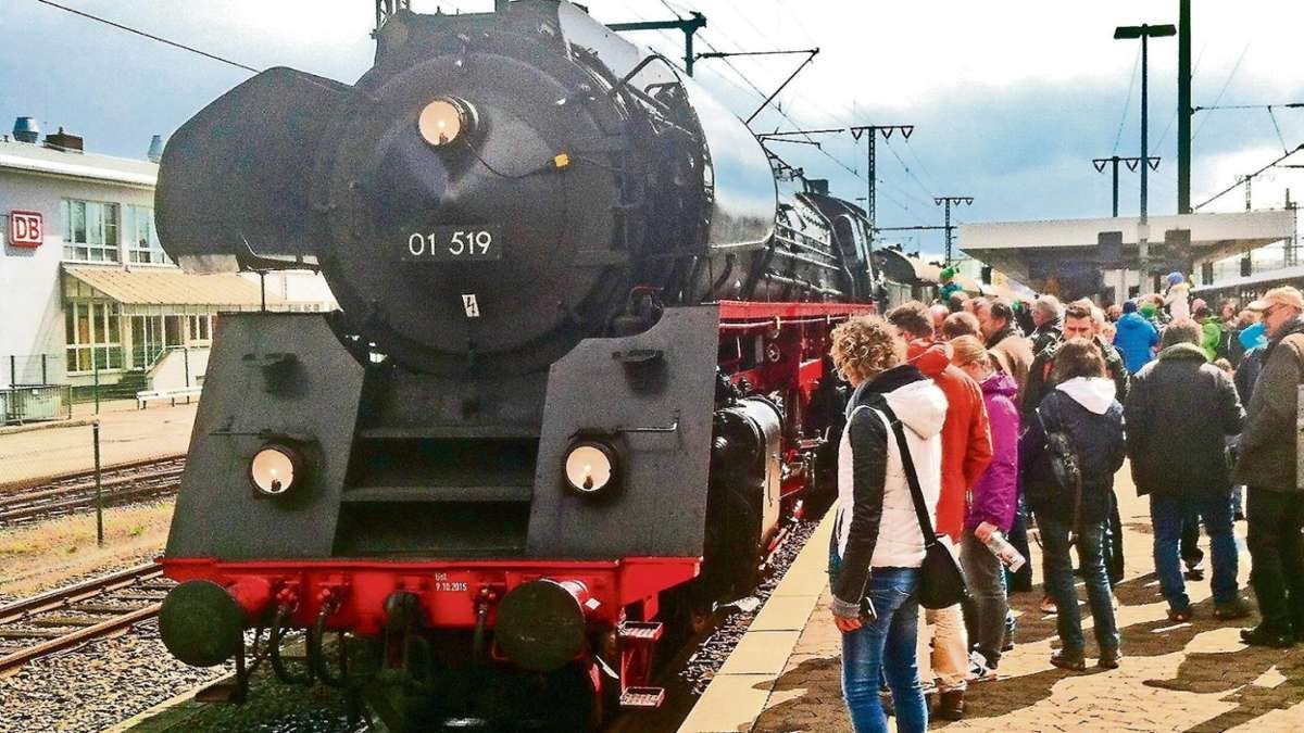 Coburg: Coburger Bahnhof steht am Sonntag unter Dampf