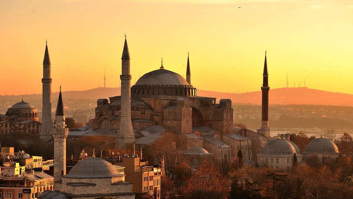 Massenansturm auf Moscheen: Istanbuls Wahrzeichen sind in Gefahr