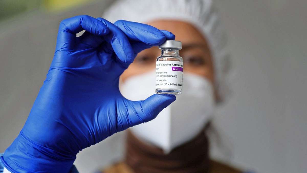 Nach Corona-Impfung: Jeder Fünfte meldet sich krank