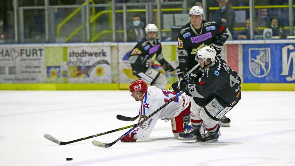 Eishockey-Landesliga: Kader der Hawks nun  20 Mann stark