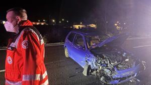 B279 bei Ebern: Zwei Totalschäden nach schwerem Unfall