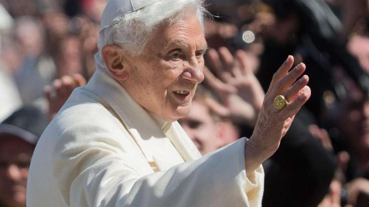 Feuilleton: Deutsche Bischofskonferenz kritisiert Film über Papst Benedikt