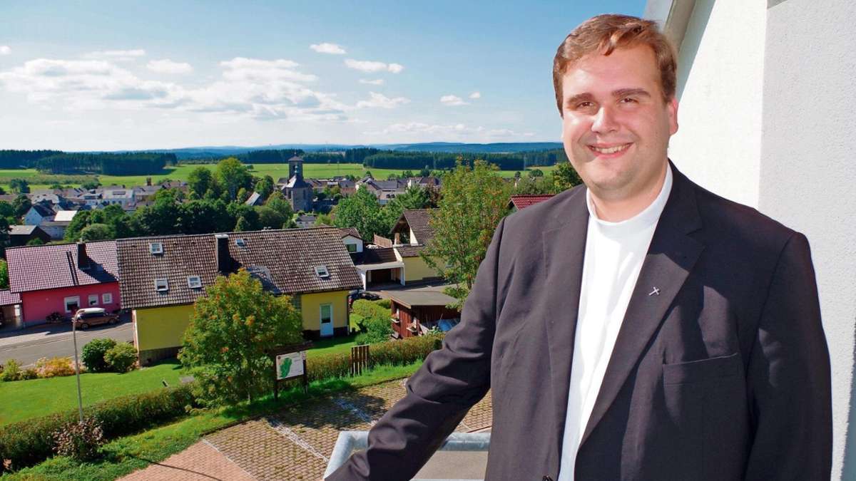 Teuschnitz: Aufstieg in die Arnika-Stadt