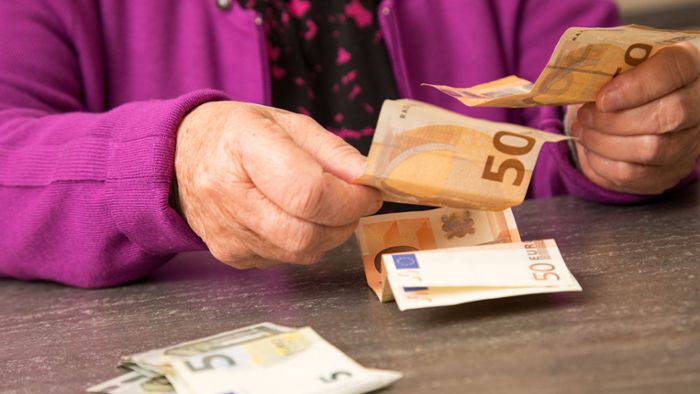 Das Geld reicht nicht: Immer mehr Rentner gehen arbeiten