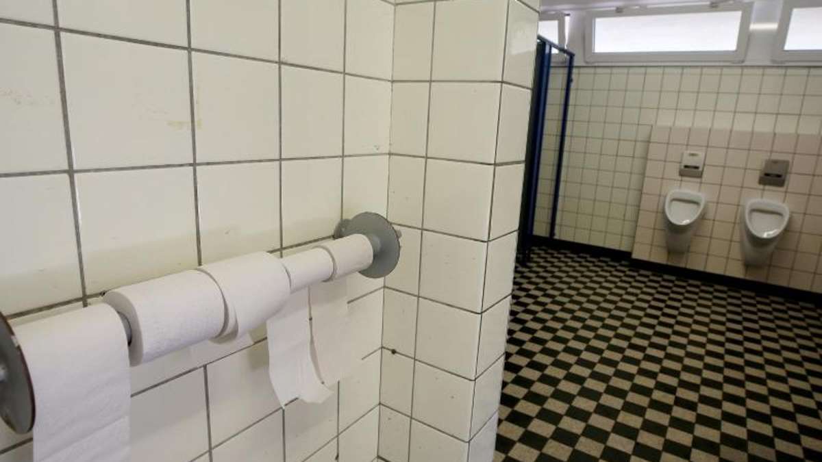 Kronach: Vandalen wüten in Toiletten der Berufsschule