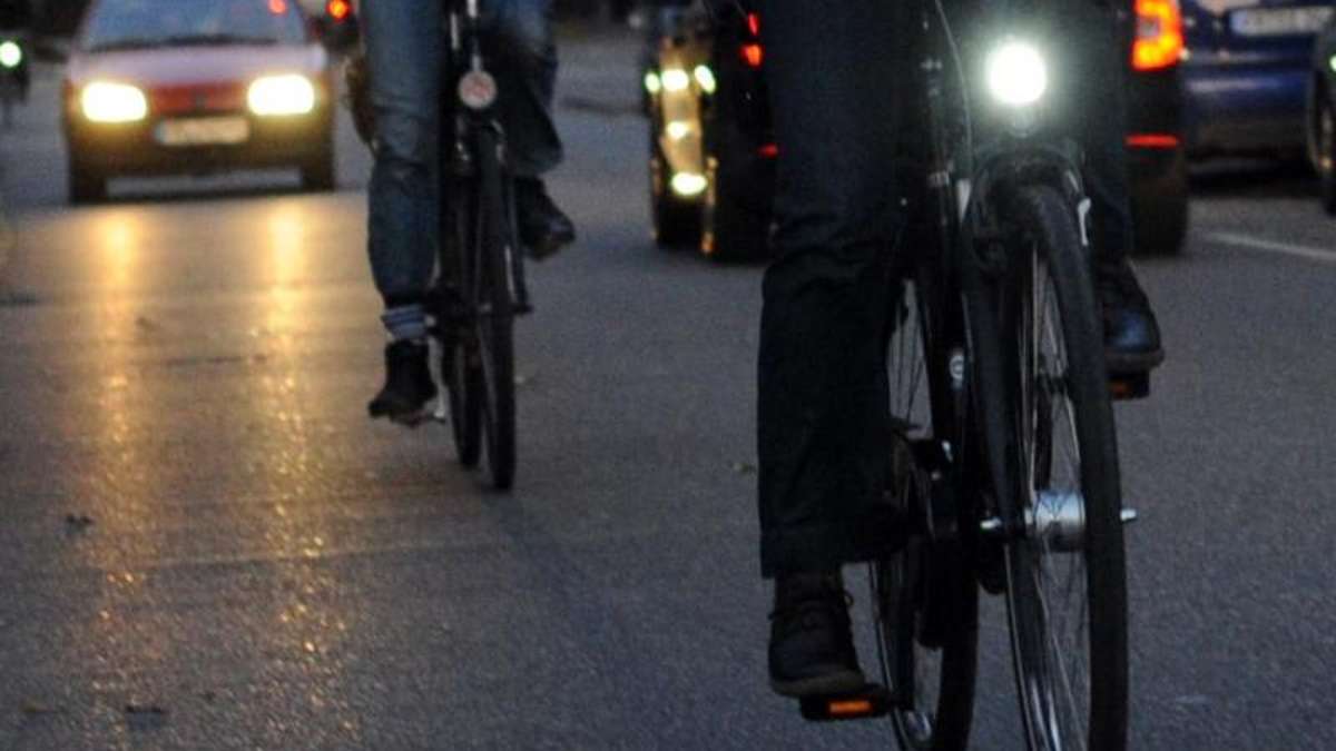 Neustadt bei Coburg: Mit 2,08 Promille: Betrunkener Radfahrer fährt durch Neustadt