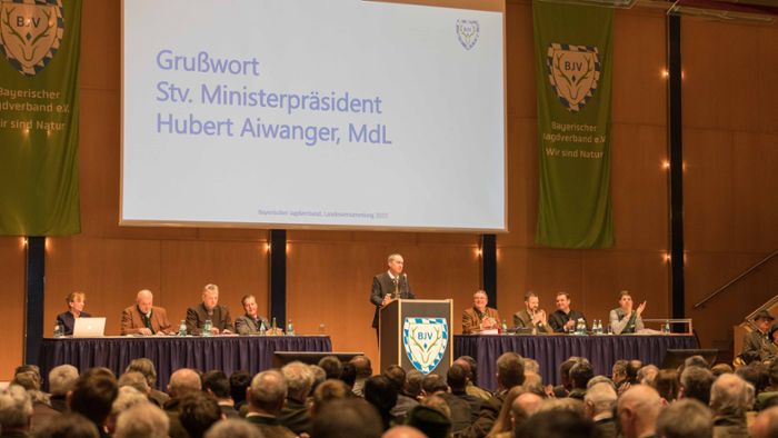 Landesjägertag in Hof : Jäger-Präsident bleibt im Amt
