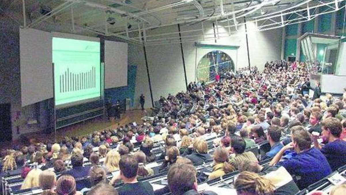 Länderspiegel: Uni Bayreuth erwartet 12 000 Studenten