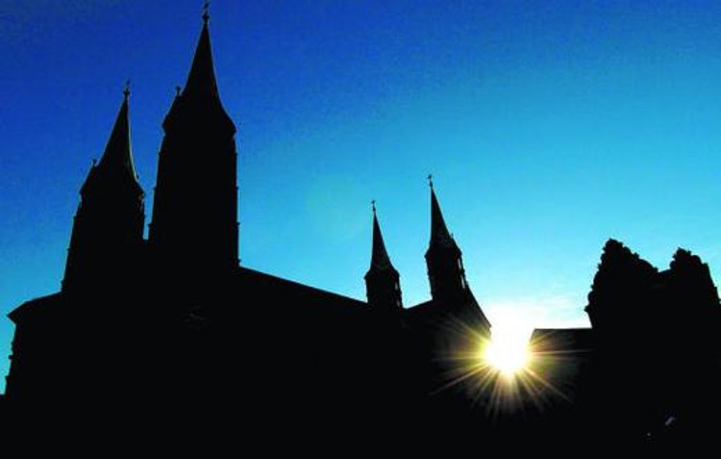 Der Bamberger Dom steht im Mittelpunkt der Auftakt-Sendung: Das Bauwerk symbolisiert das mittelalterliche Denken und damit das 11. Jahrhundert.