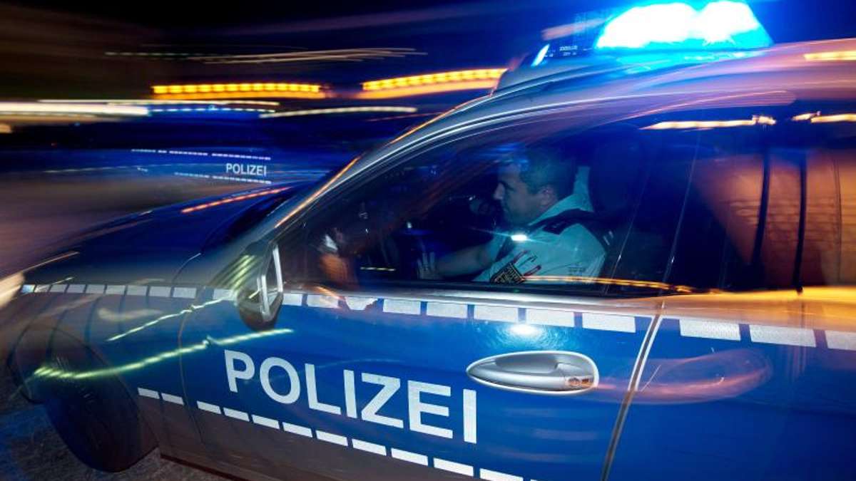 Länderspiegel: Gesucht: Autodieb  flüchtet nach zwei Unfällen in Weißdorf