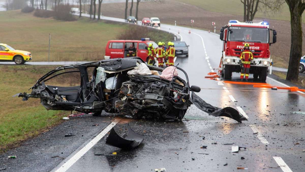 Aus der Region: Zwei Menschen sterben bei schweren Unfällen