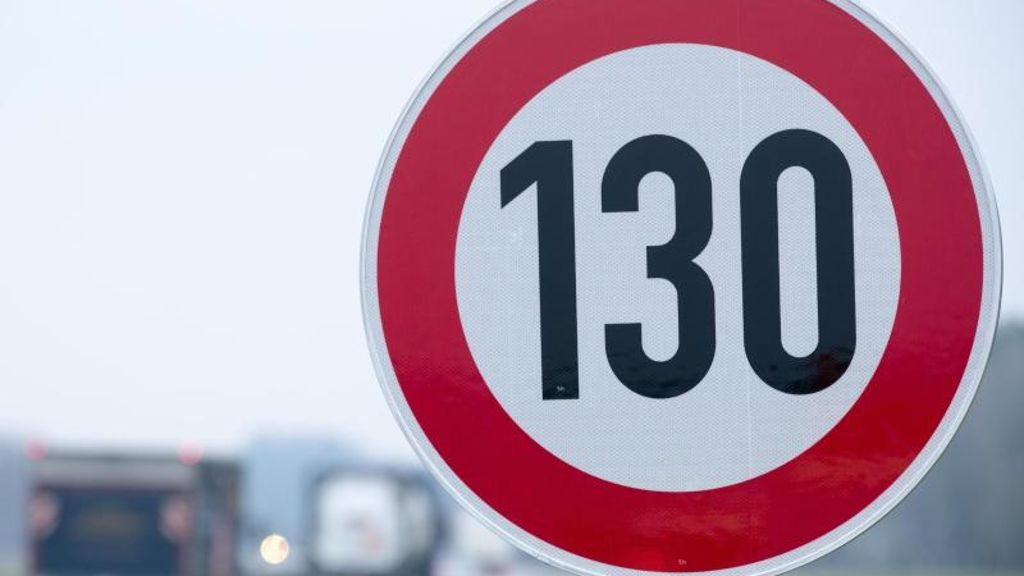 130 km/h auf Autobahnen: Tempolimit im Petitionsausschuss des Bundestages