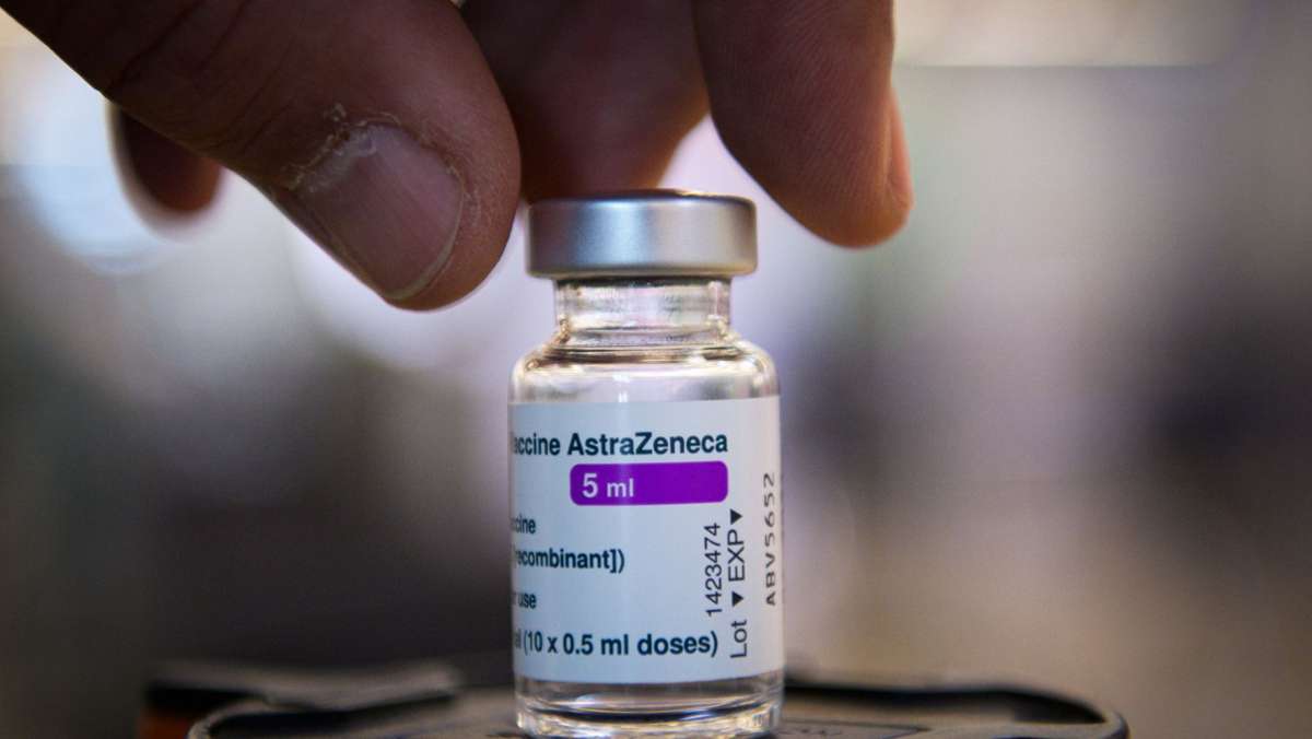 Bericht der italienischen Zeitung „La Stampa“: Astrazeneca hortet offenbar riesige Mengen Corona-Impfstoff