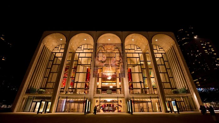 Das New Yorker Metropolitan Opernhaus wird 50