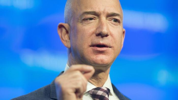Jeff Bezos wirft Skandalblatt Erpressung mit Nacktfotos vor