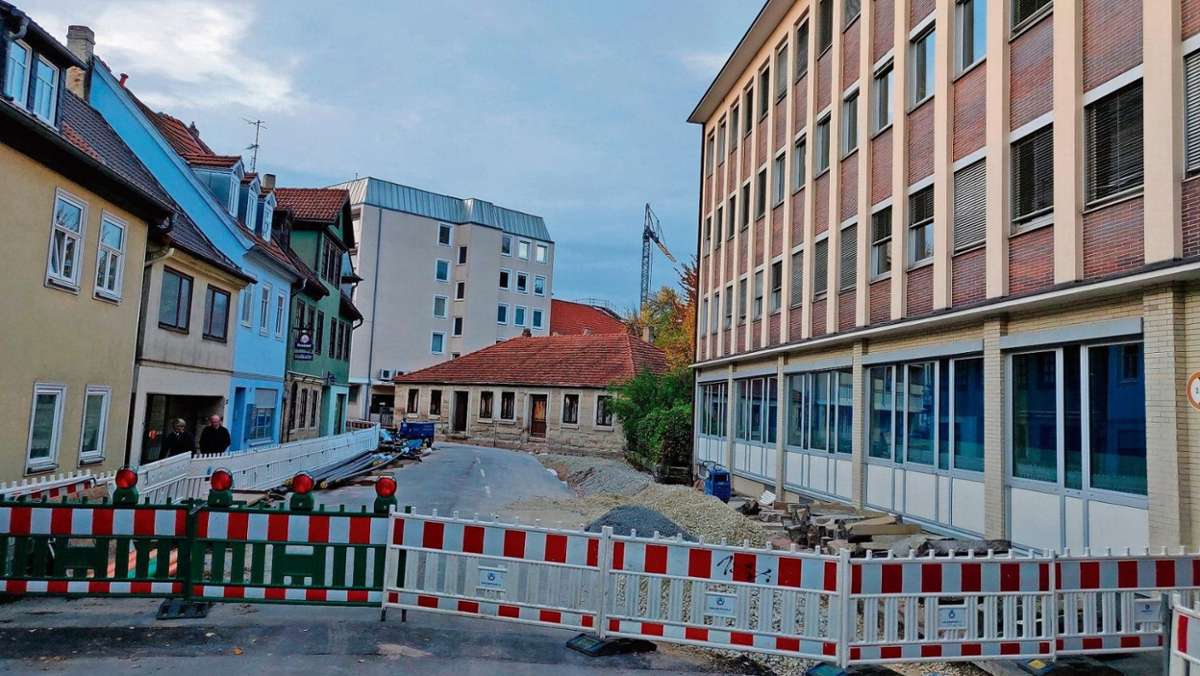 Neuses an den Eichen/Coburg: Baustelle Heiligkreuzstraße: Weiter kein Durchkommen