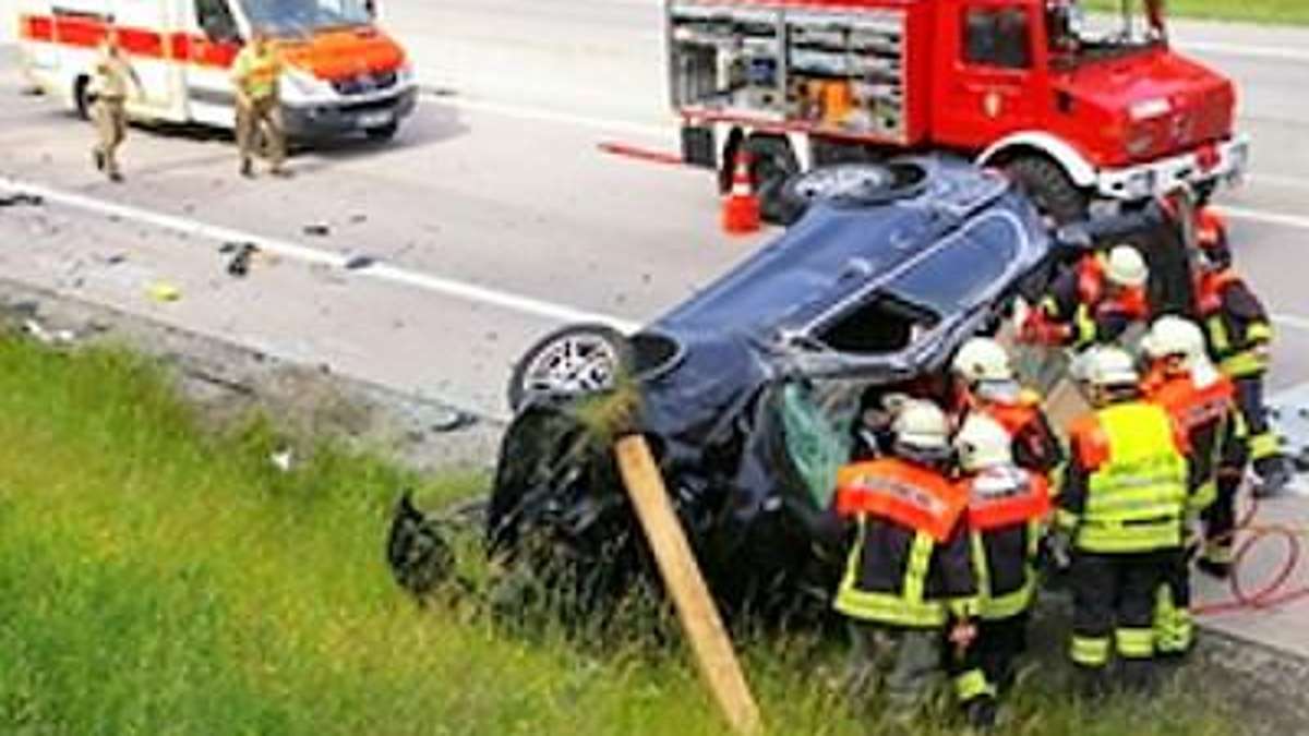 Aus der Region: Zwei Porsche-Testfahrer auf Autobahn 71 schwer verletzt