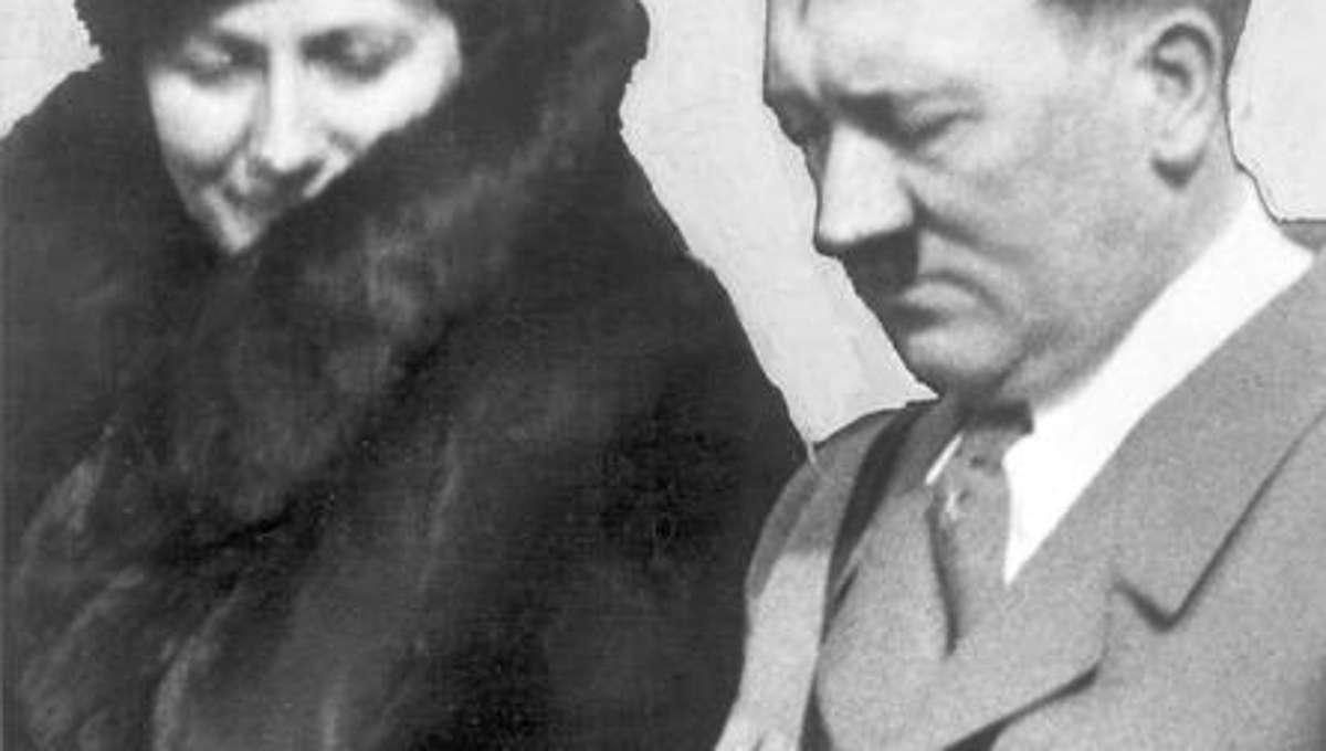Feuilleton: Adolf Hitler privat - beim Wagner-Clan