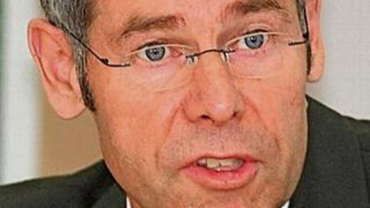 Wirtschaft: Hoferin zockt mehr als sechs Millionen Euro ab