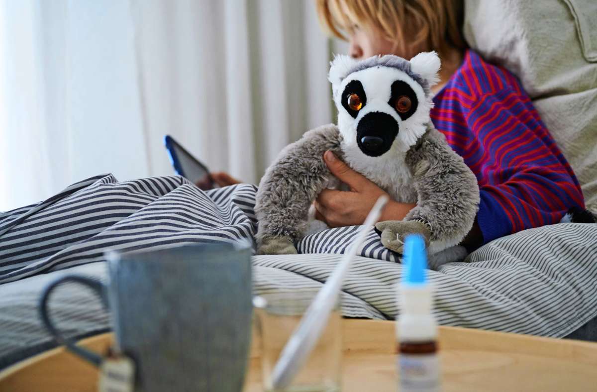 Kinder sind derzeit besonders häufig krank. Foto: picture alliance/dpa/Annette Riedl