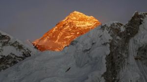 Stau am Mt. Everest: Massenandrang am höchsten Berg der Erde