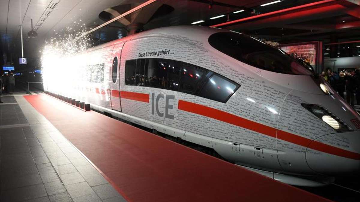 Berlin/München: Panne nach Eröffnungsgala: ICE bleibt auf Strecke liegen