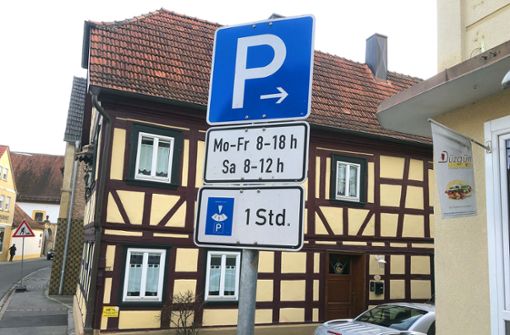 Die Parkzeit wird angehoben. Damit erfüllt der Stadtrat die Wünsche vieler Anrainer und Besuche Foto: Wolfgang Aull