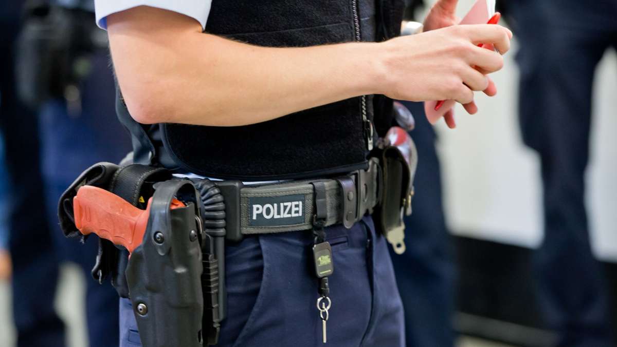Polizeieinsatz am Bahnhof: Coronapatient fährt von Wiesbaden nach Mainz und geht einkaufen