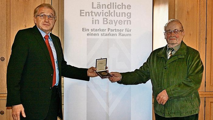 Hohe Auszeichnung für Edgar Grünbeck