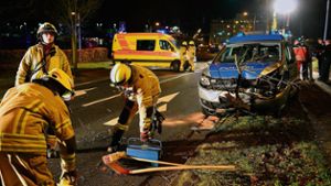 Sonneberg: Jugendlicher schrottet geklauten Polizeiwagen