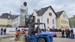 Große Karl-Marx-Statue in Trier aufgestellt