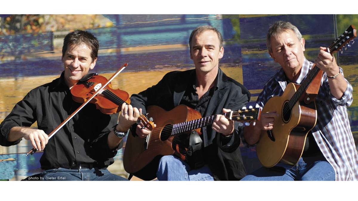 Other Roads“ auf Tour durchs Coburger Land: Mit Fiddle, Bouzouki und Gitarre