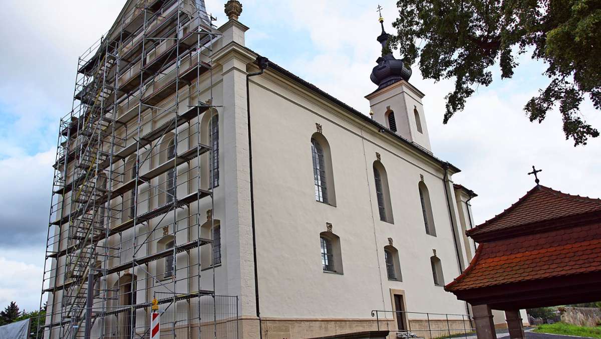 Eltmann feiert Altarweihe: Die neue Kirche ist fertig