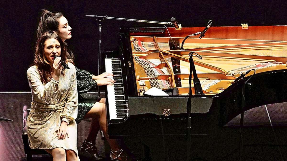 Queenz of Piano in Coburg: Ladies mit zwei Flügeln