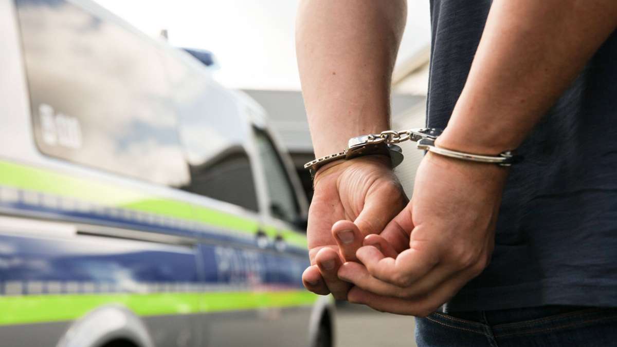 Taxiraub in Bayreuth : Polizei nimmt Tatverdächtigen fest