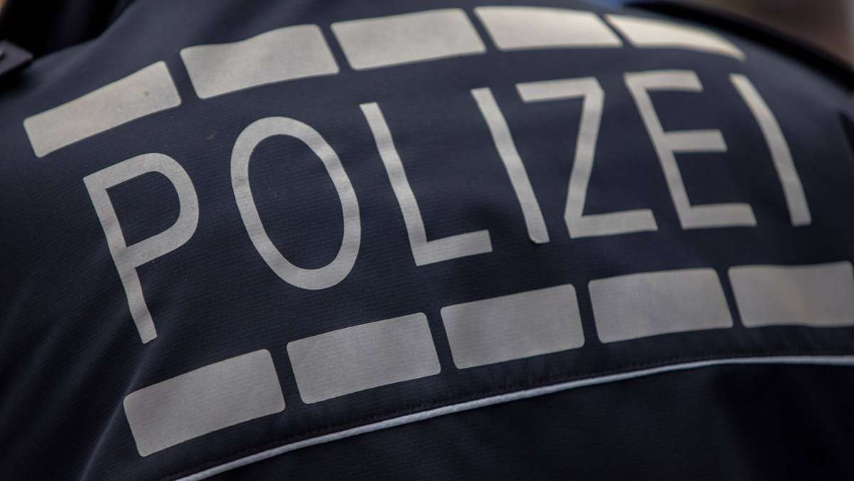 Messerangriff in Bielefeld: Tödlicher Streit auf Sportplatz  - 15-Jähriger in U-Haft
