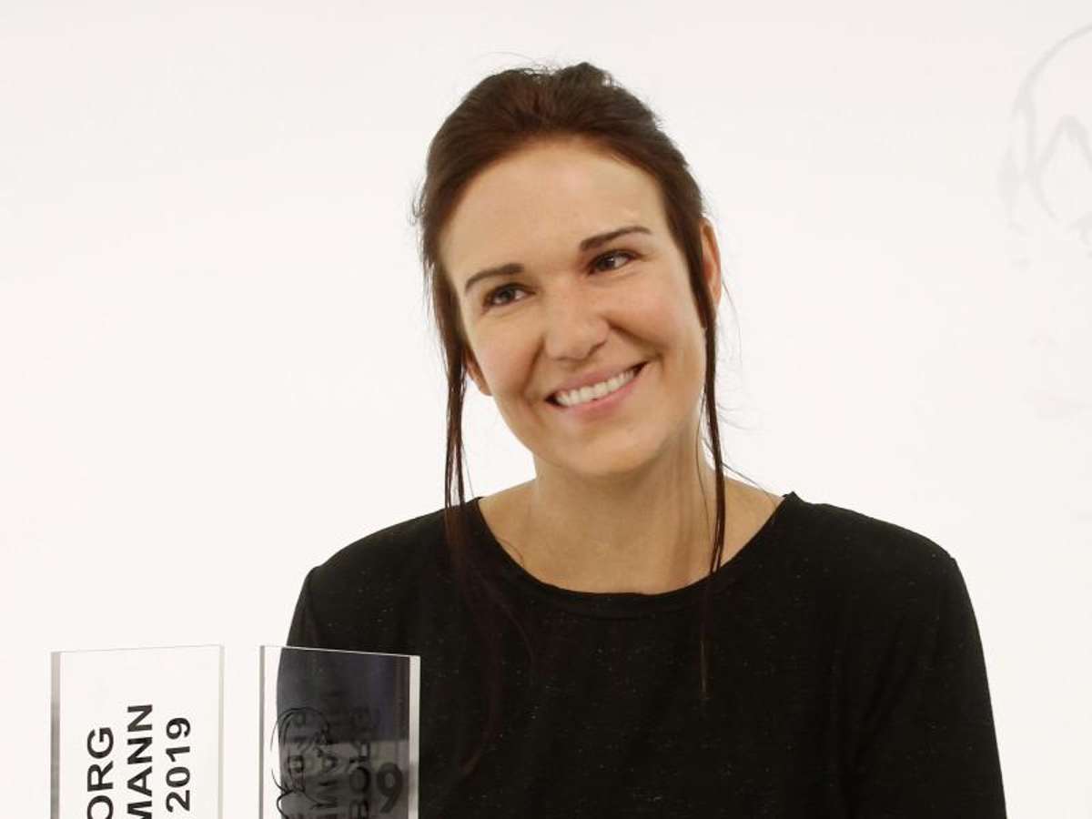 Feuilleton: Heißer Bachmann-Preis geht an Österreicherin Birgit Birnbacher