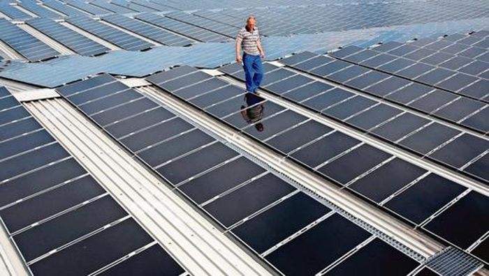 Option für weitere Solaranlagen auf CO II-Dächern