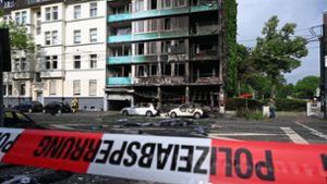 Nordrhein-Westfalen: Bild der Verwüstung: Drei Tote nach Brand in Düsseldorf