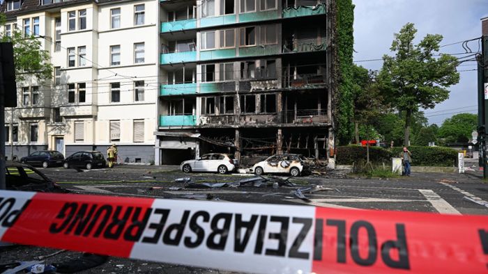 Bild der Verwüstung: Drei Tote nach Brand in Düsseldorf