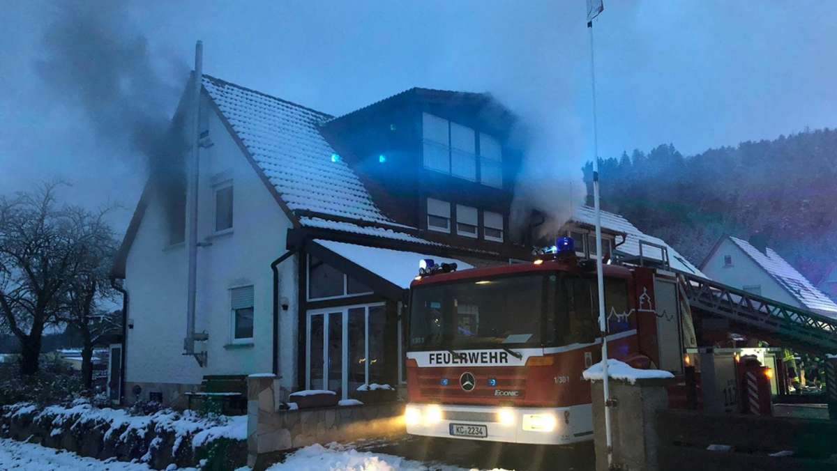 100.000 Schaden nach Feuer in Kronach: Polizei ermittelt Brandursache