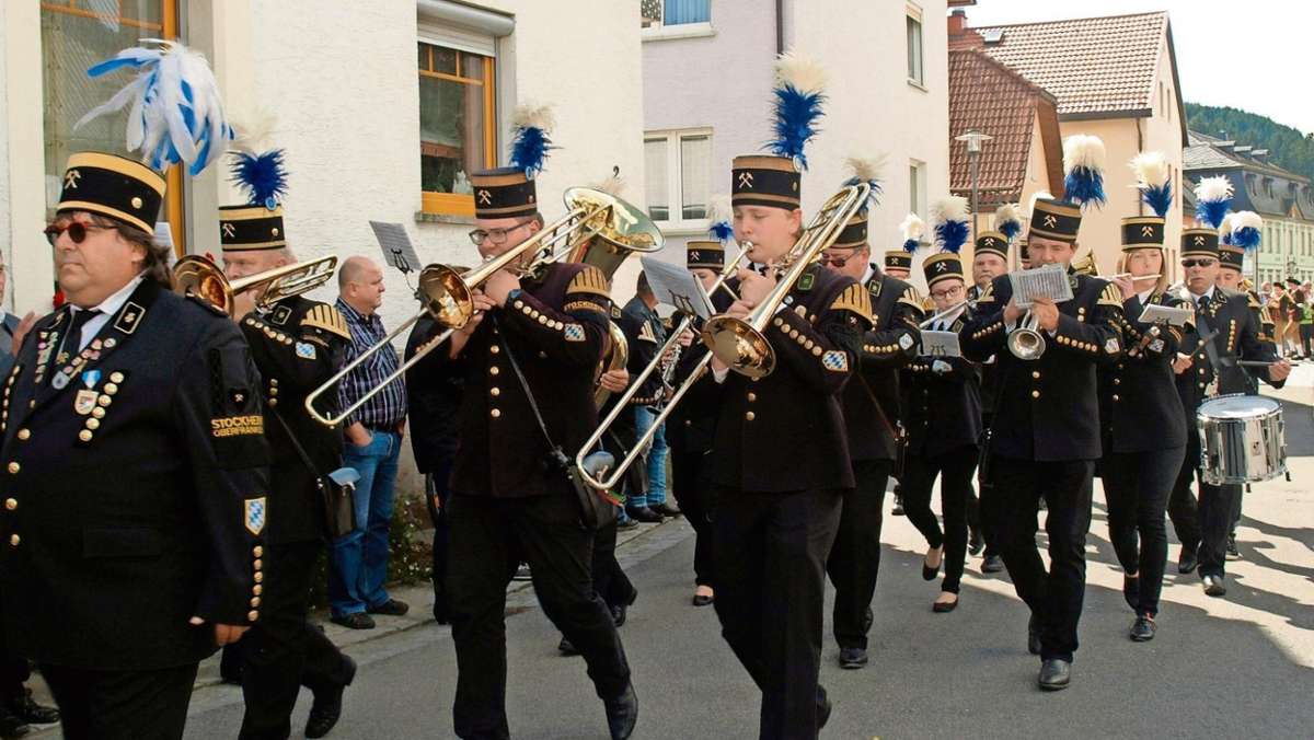 Kronach: 800 Musiker feiern in Steinwiesen