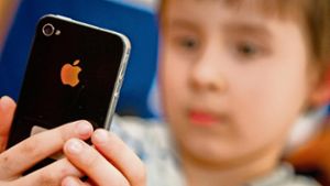 Siebenjähriger verzockt 2700 Euro mit Mutters Handy