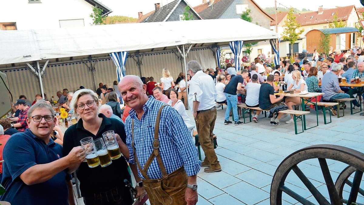 Rothenkirchen: Ein Schlag - und das Bier floss in Strömen
