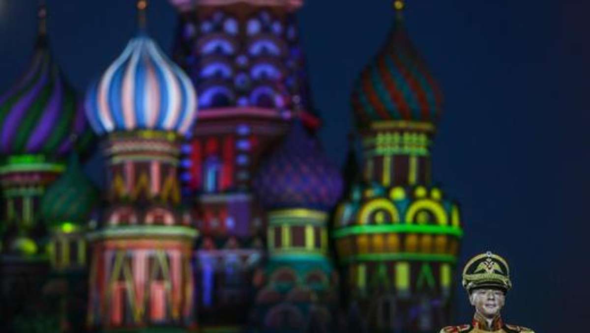 Feuilleton: Putin ordnet Abriss von Kreml-Gebäude an